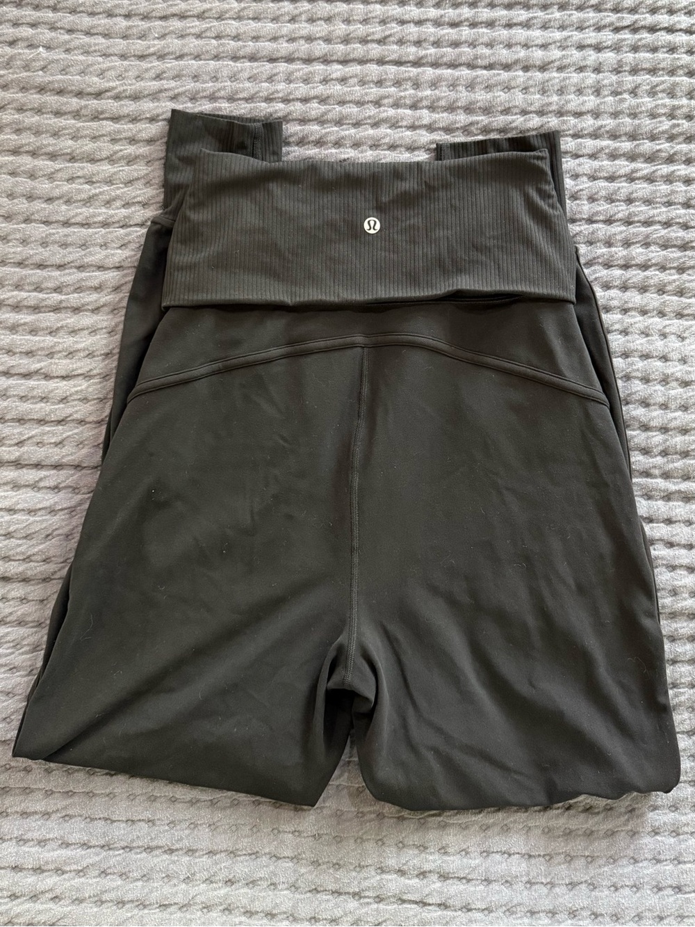 Lululemon Black Fold-Over Waist Jogger Leggings Women’s Size 2 NWOT